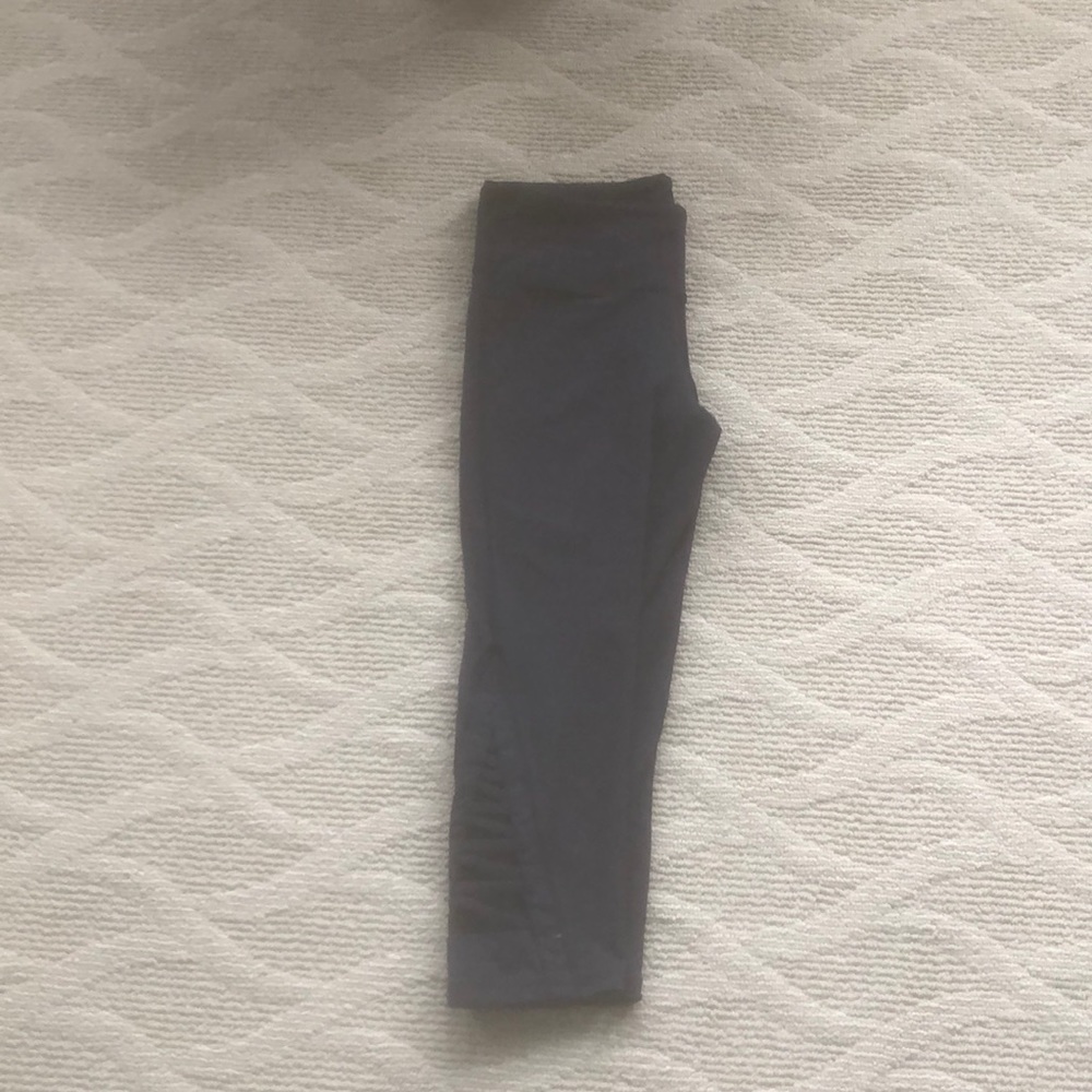 Athleta Cropped Leggings